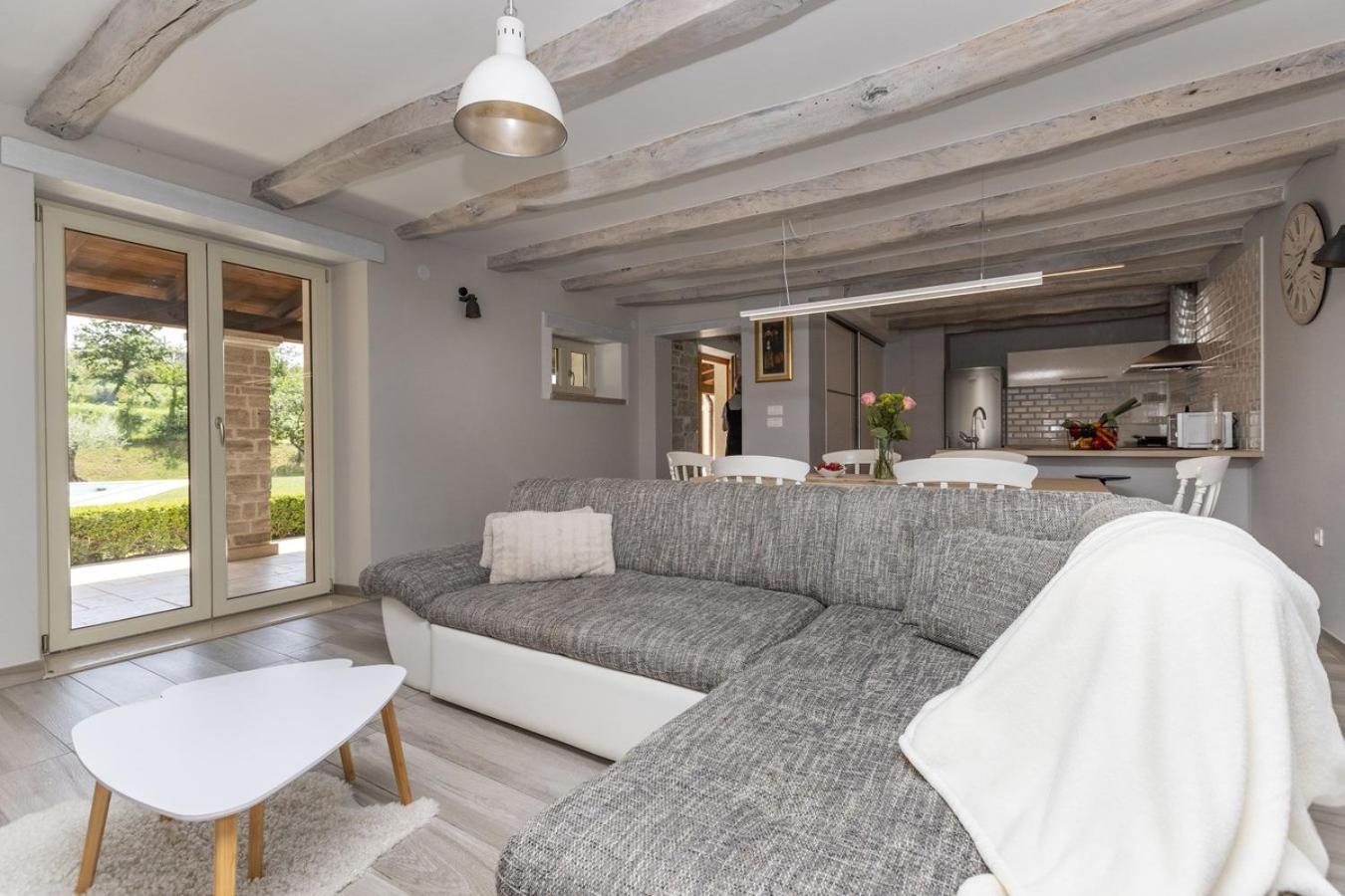 Villa Viscum In Central Istria For 8 Persons With Large Garden - Pet Friendly Пазин Экстерьер фото