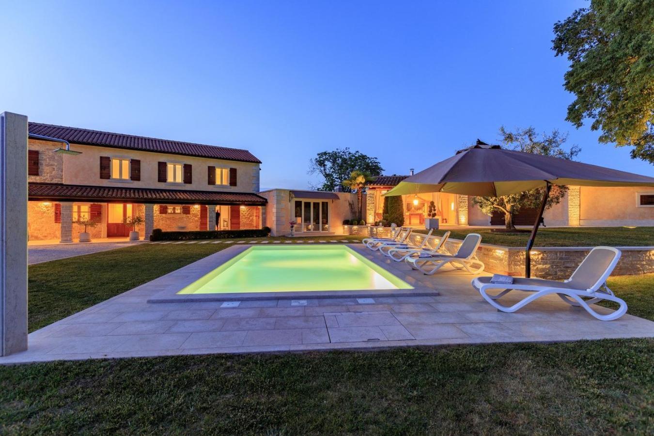 Villa Viscum In Central Istria For 8 Persons With Large Garden - Pet Friendly Пазин Экстерьер фото