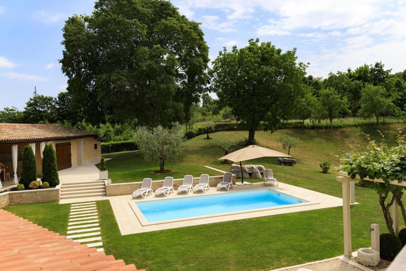 Villa Viscum In Central Istria For 8 Persons With Large Garden - Pet Friendly Пазин Экстерьер фото